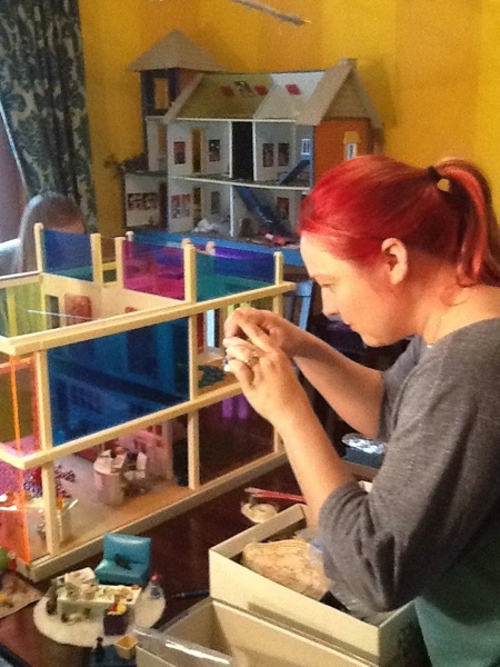 The inspiring Stephanie Rond documenting the show for the tour.