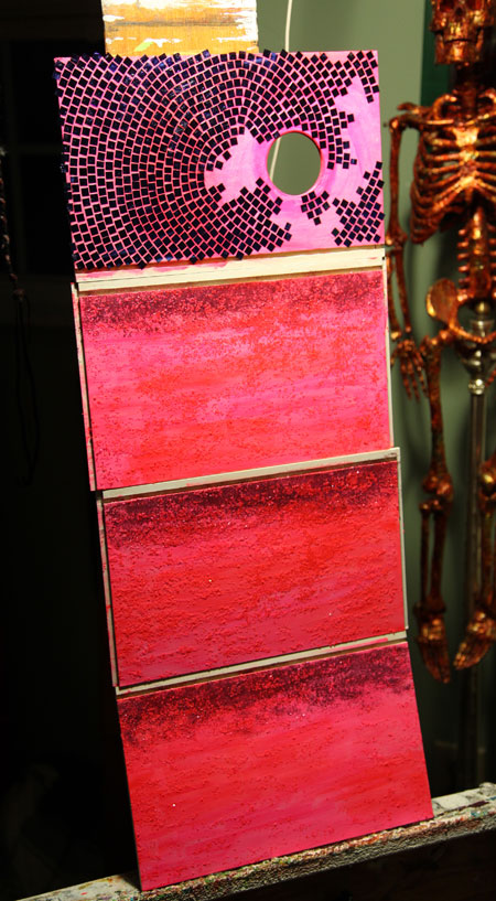 The top panel is the floor and the others are the interior walls.