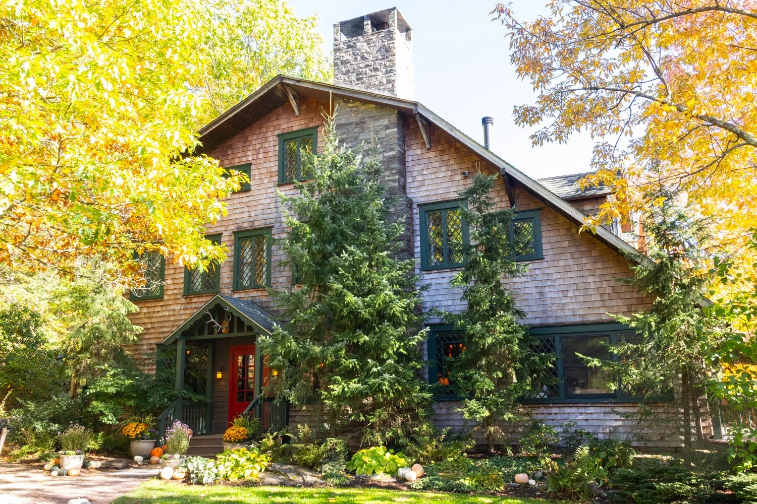 Deer Mountain Inn