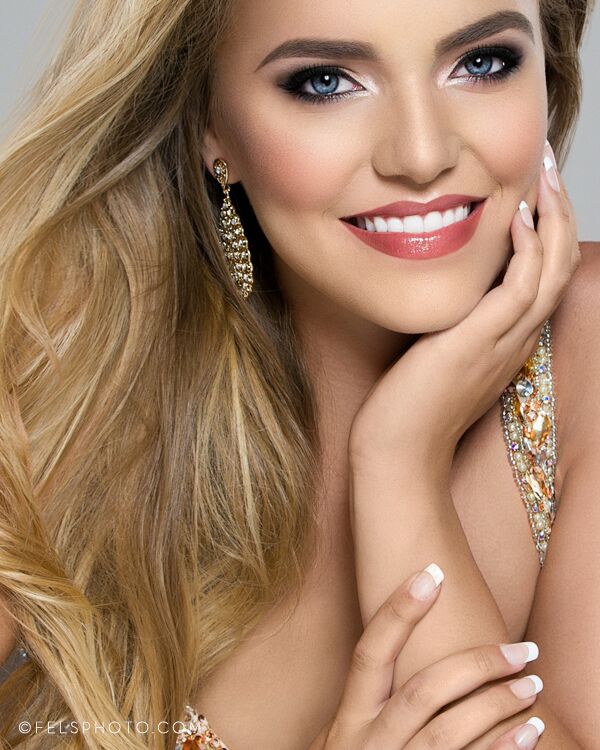 FELS PHOTO | HAIR: LINDSEY MOLLENHAUER