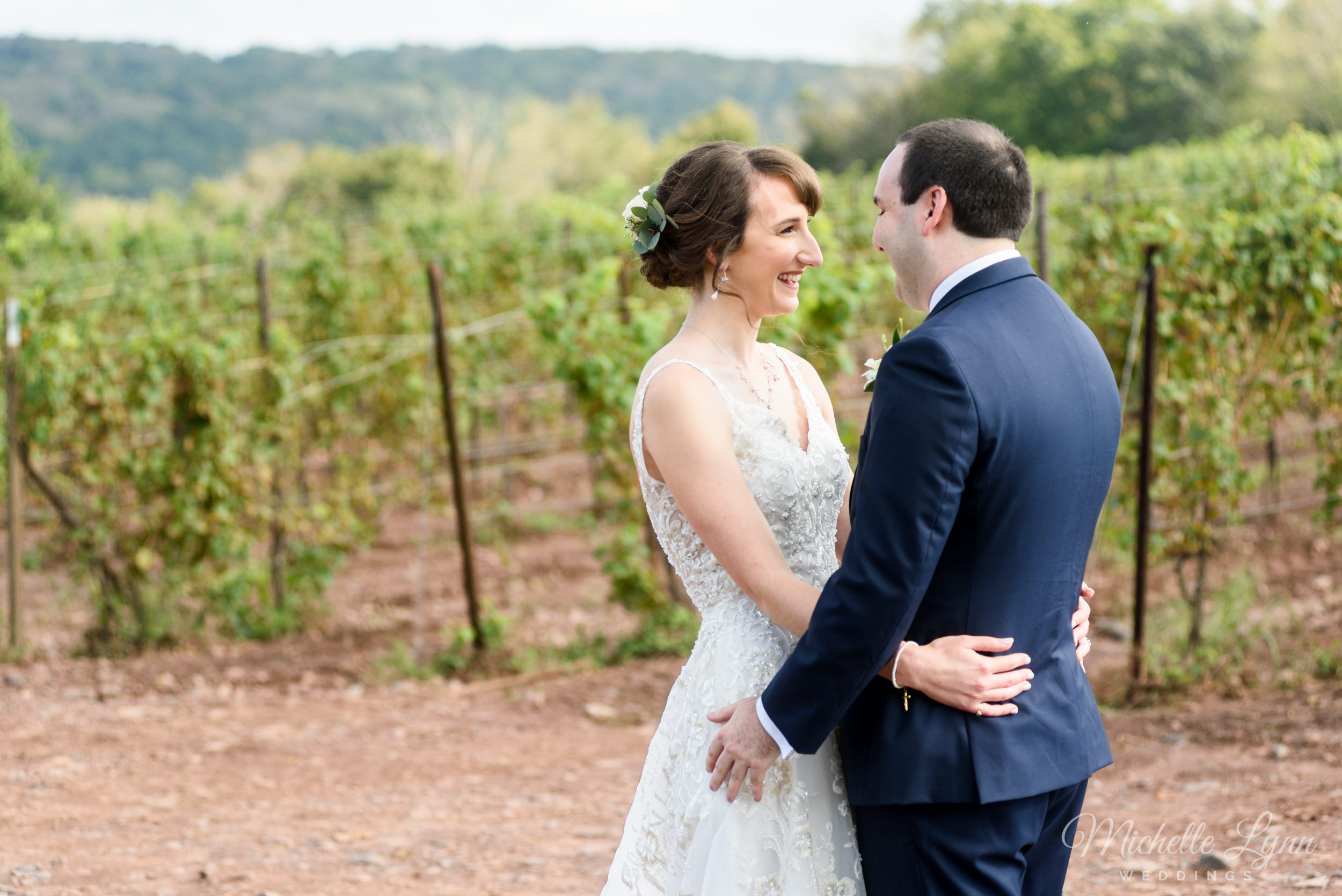 sand-castle-winery-pennsylvania-wedding-photography-34.jpg