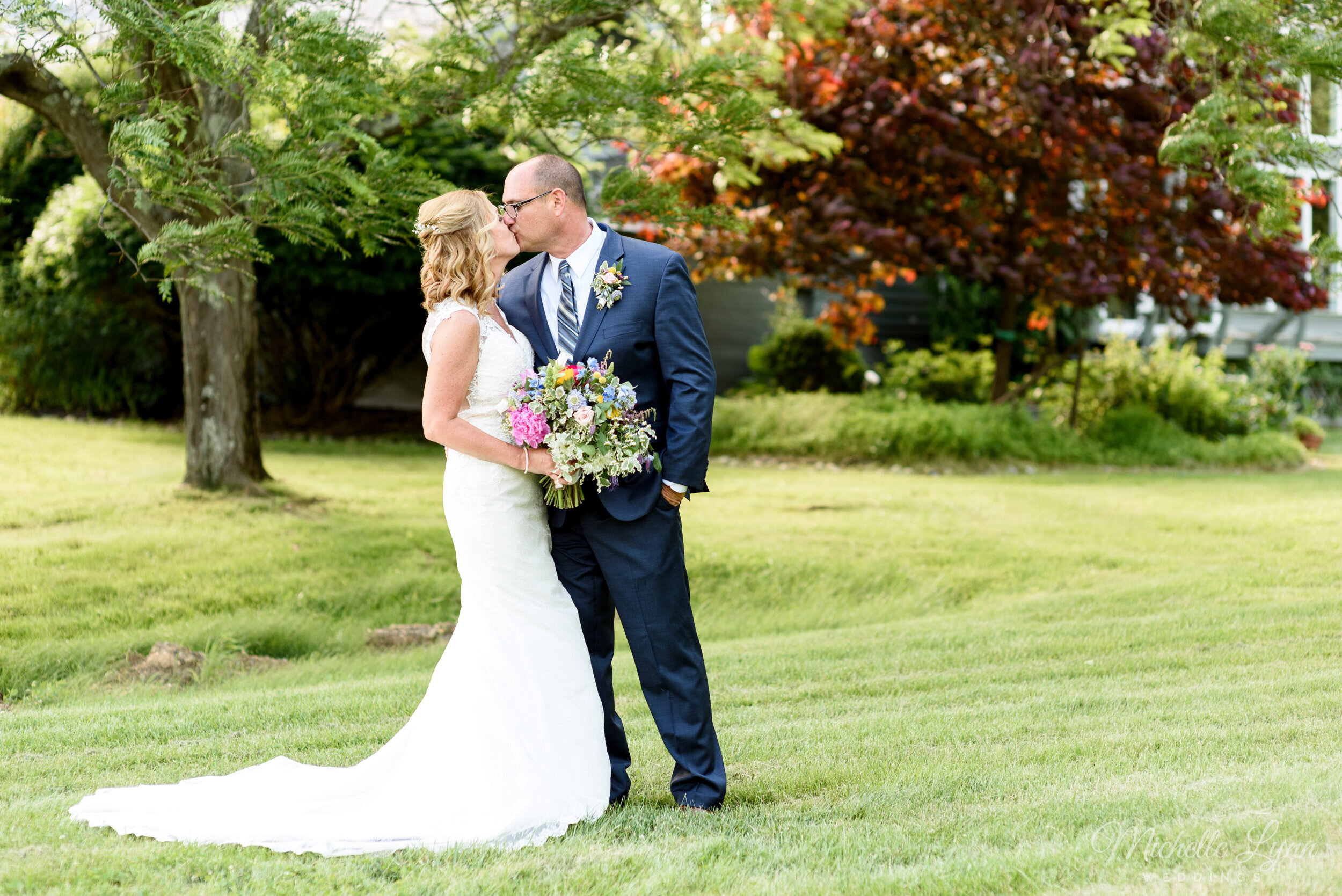 mlw-bucks-county-backyard-wedding-9.jpg