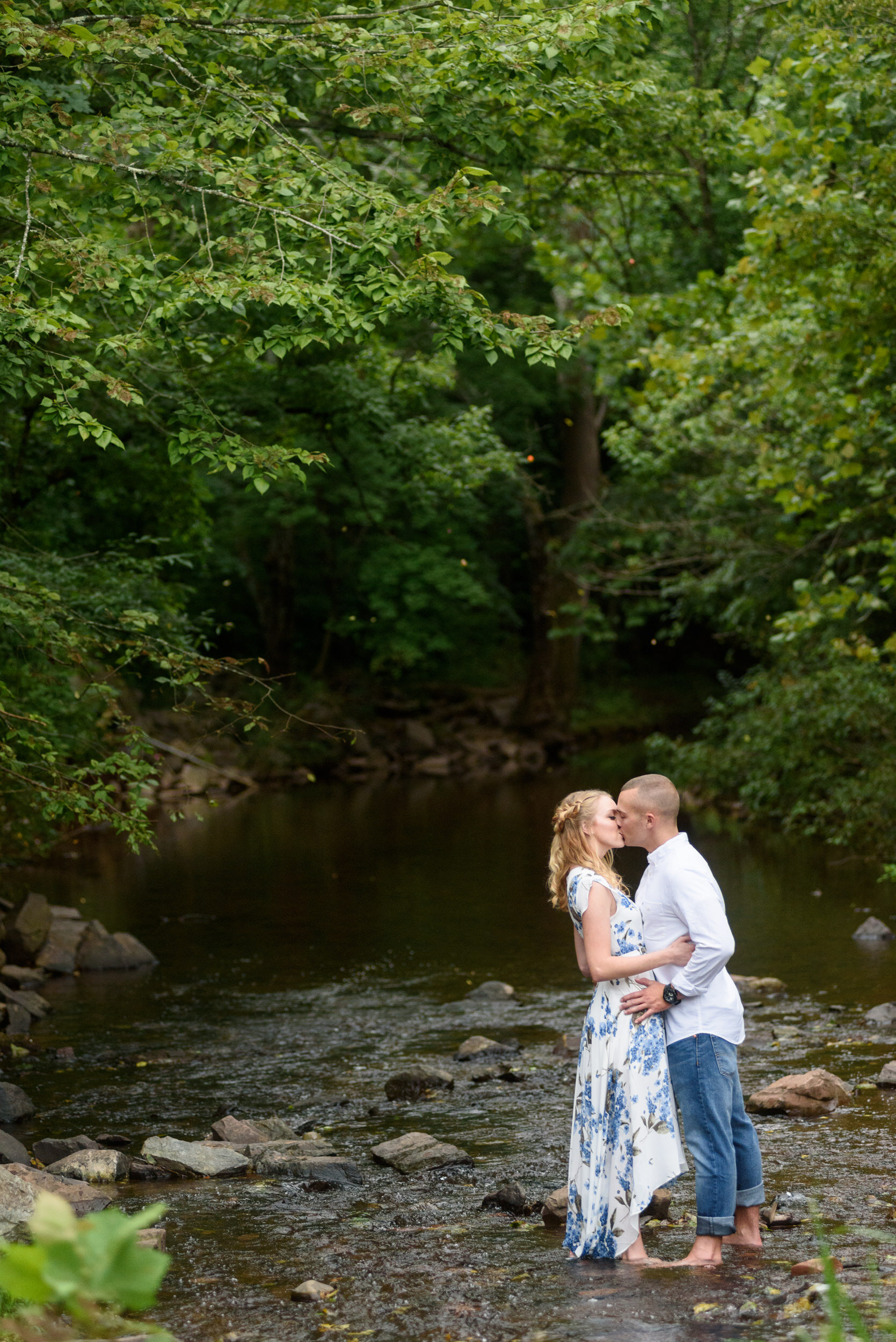 Engagement photos at Fischer's Park