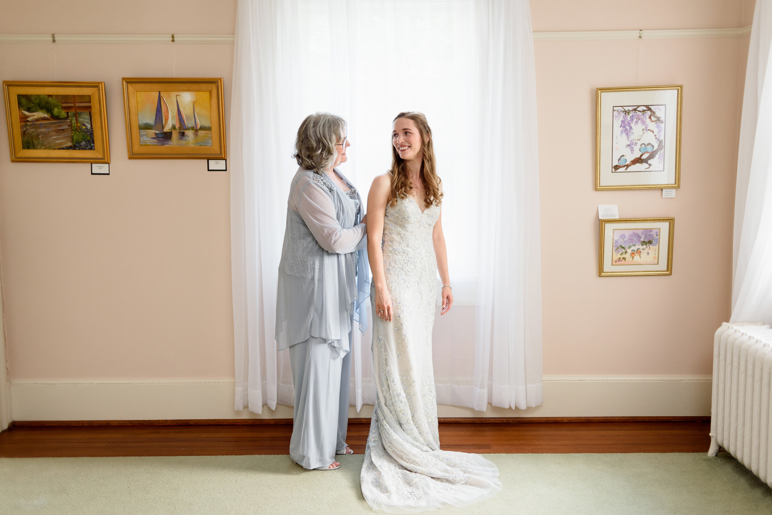 Bride getting ready for wedding at the Liriodendron Mansion in Bel Air, Maryland