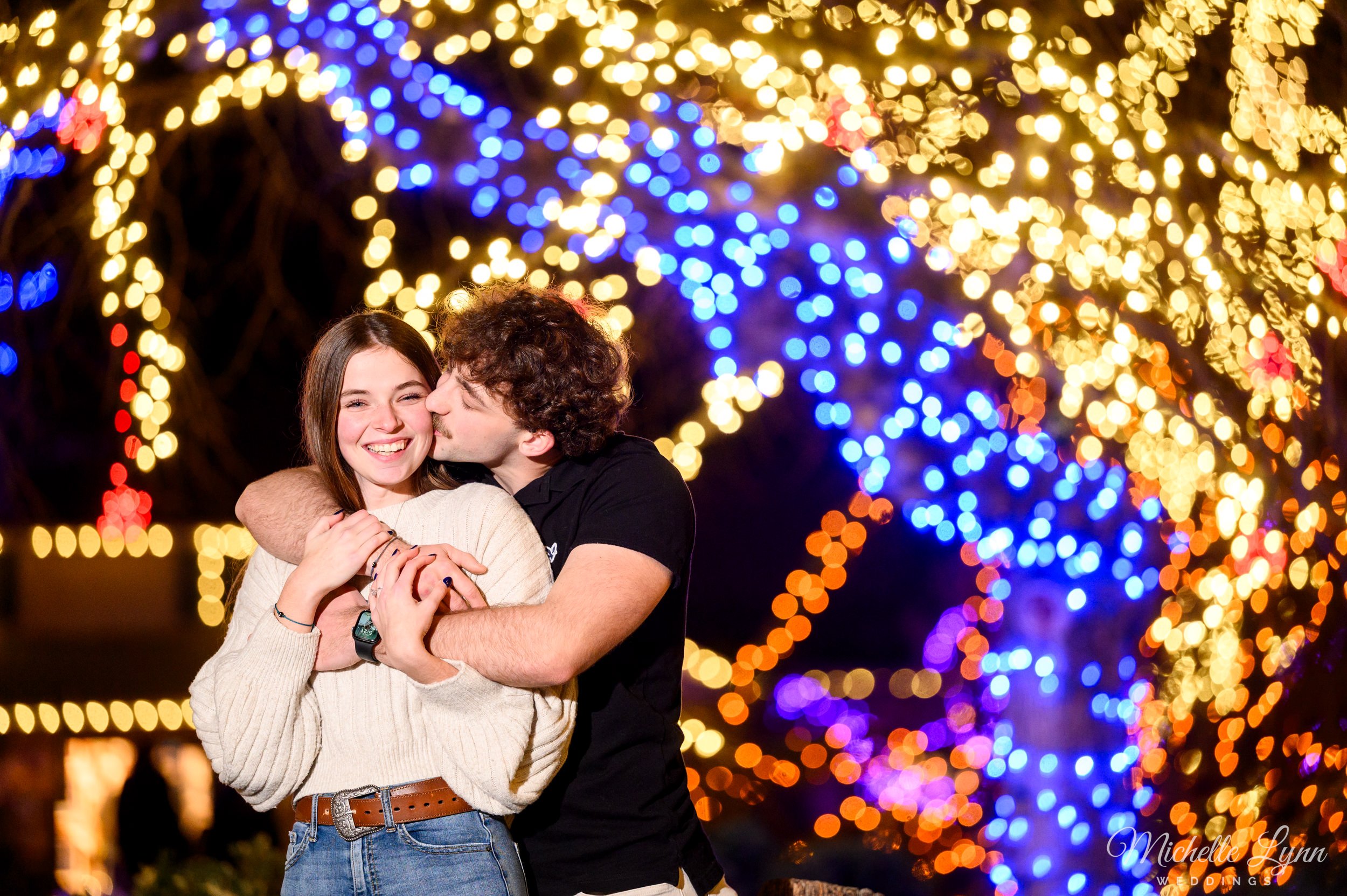 peddlers-village-christmas-proposal-photos-8.jpg