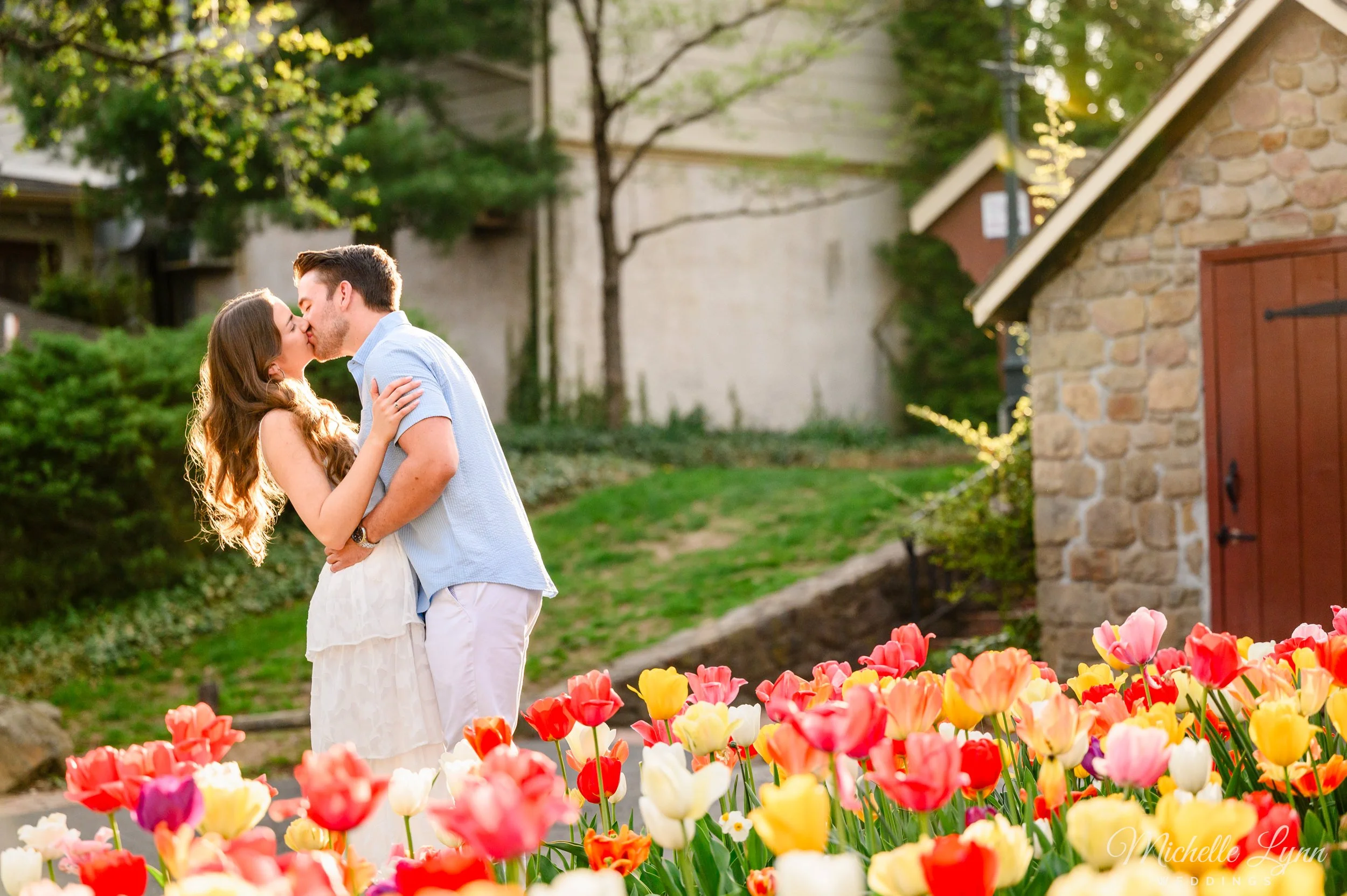 peddlers-village-spring-engagement-session-5.jpg