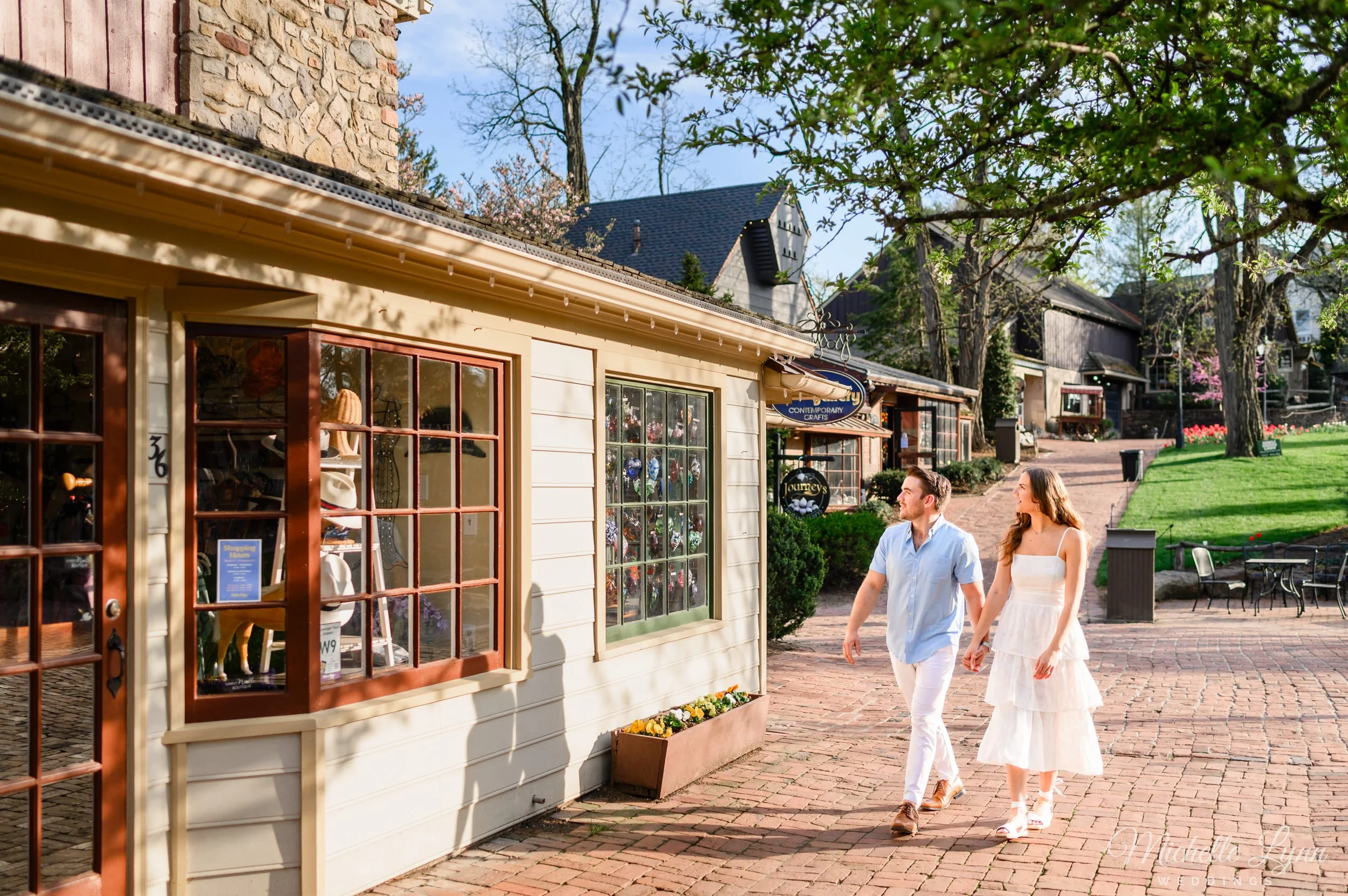 peddlers-village-spring-engagement-session-10.jpg