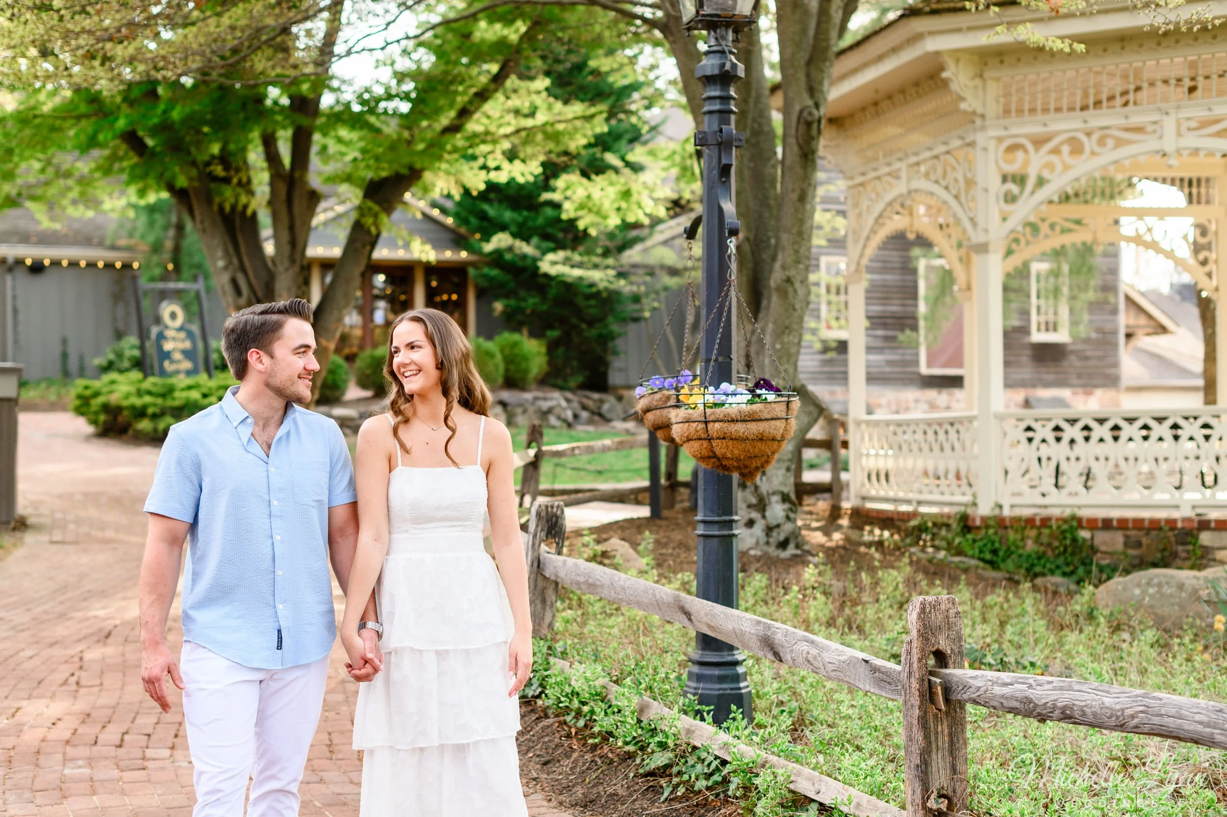 peddlers-village-spring-engagement-session-15.jpg