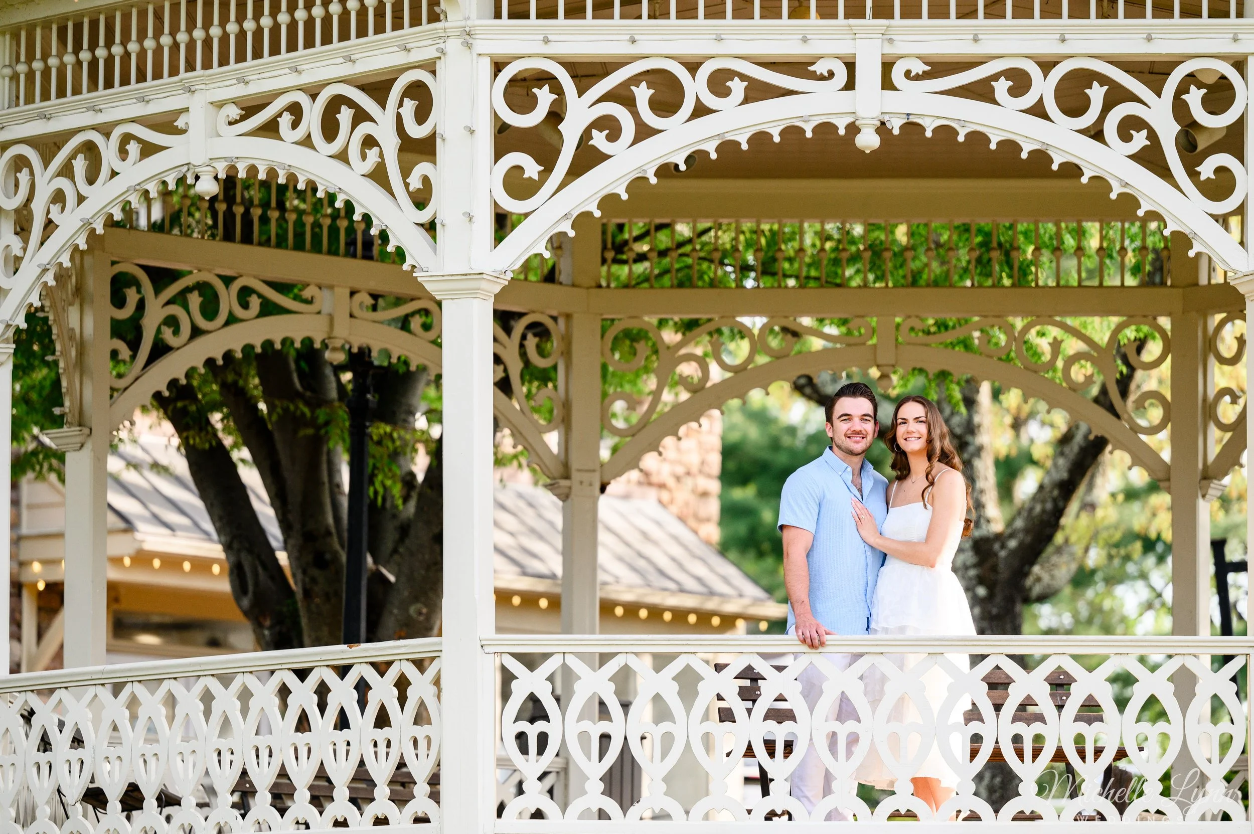 peddlers-village-spring-engagement-session-18.jpg