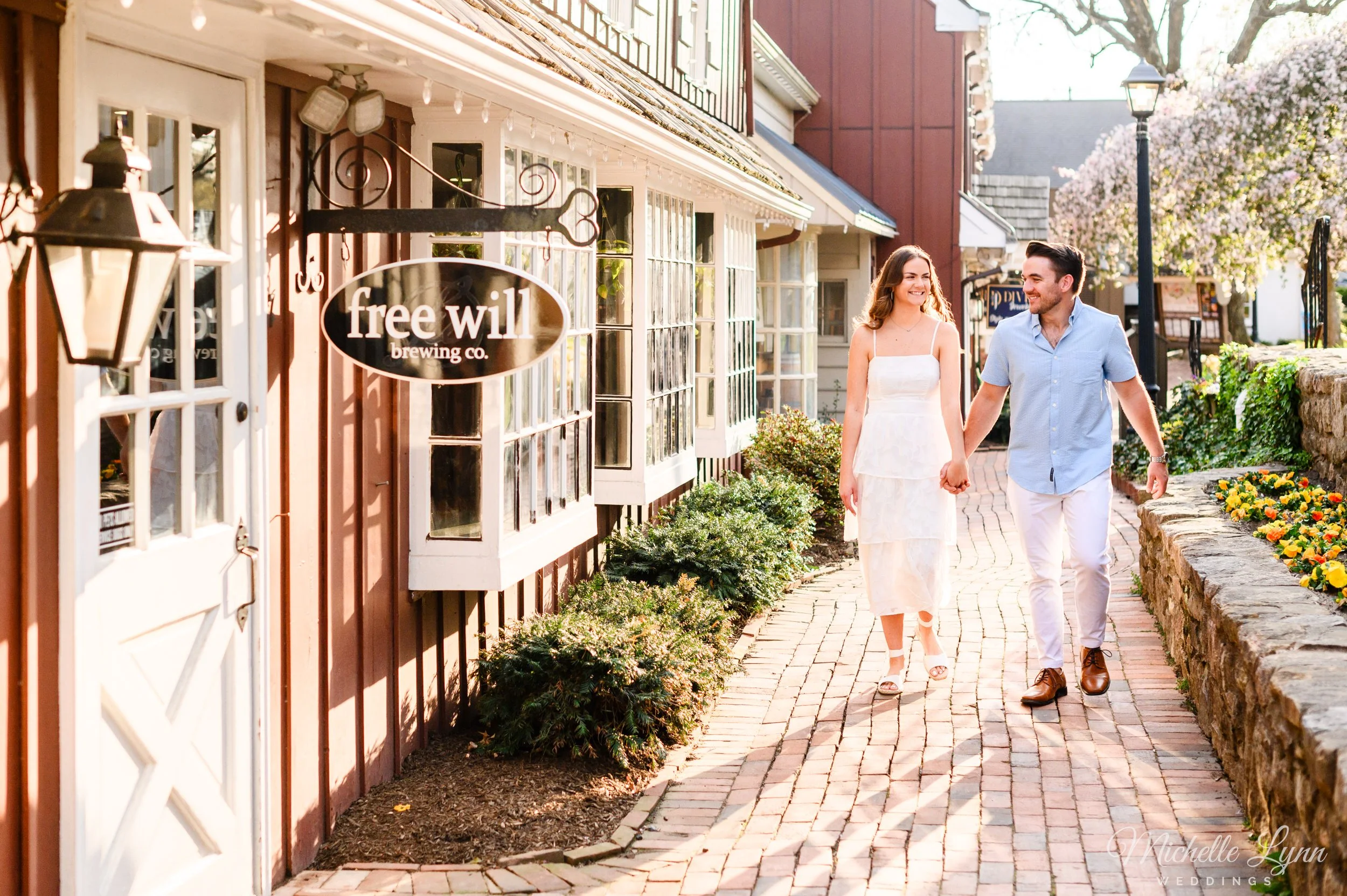 peddlers-village-spring-engagement-session-20.jpg