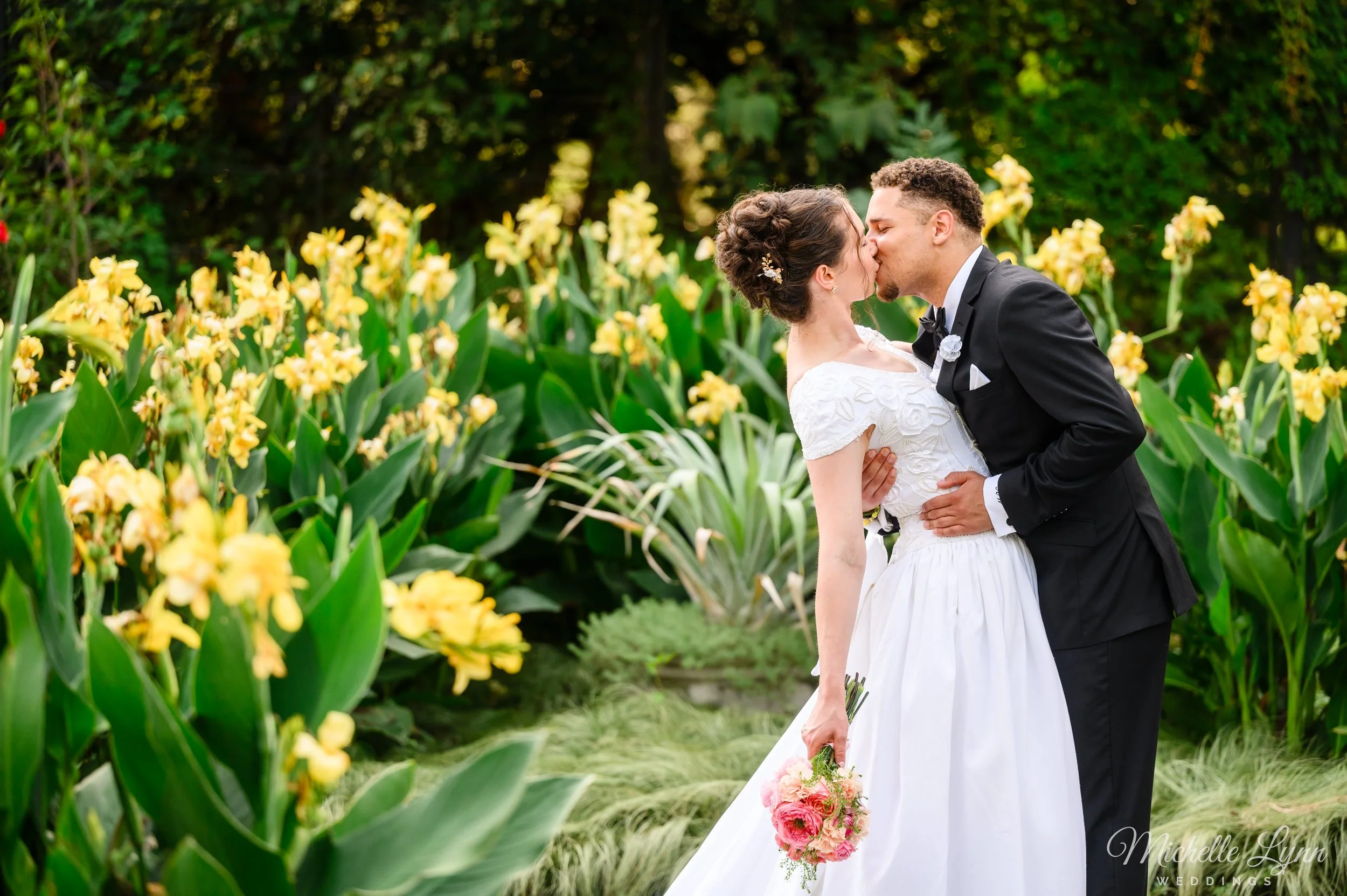 morris-arboretum-philadelphia-wedding-photos-12.jpg