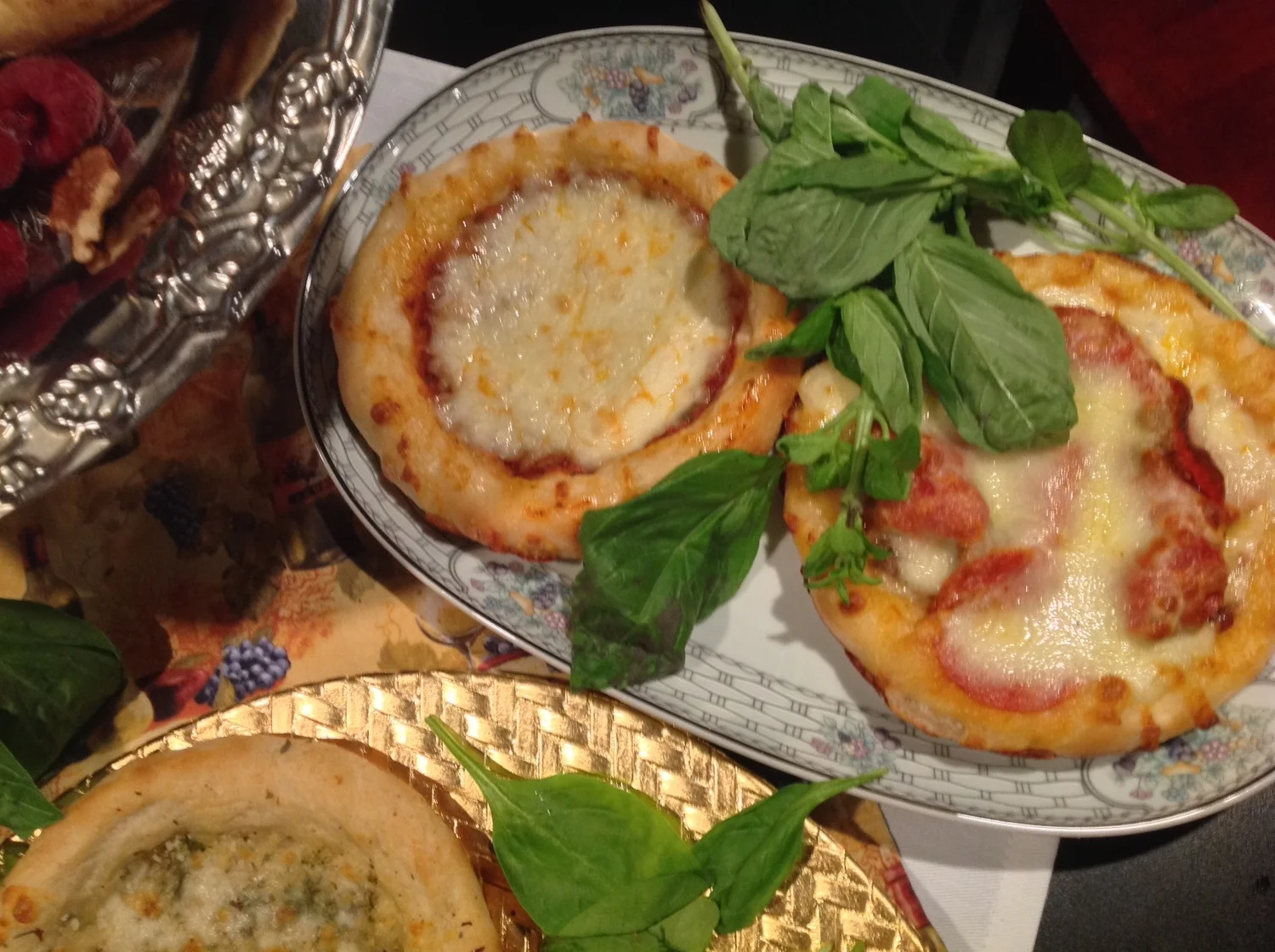 PICCOLO PIES AS ANTIPASTI