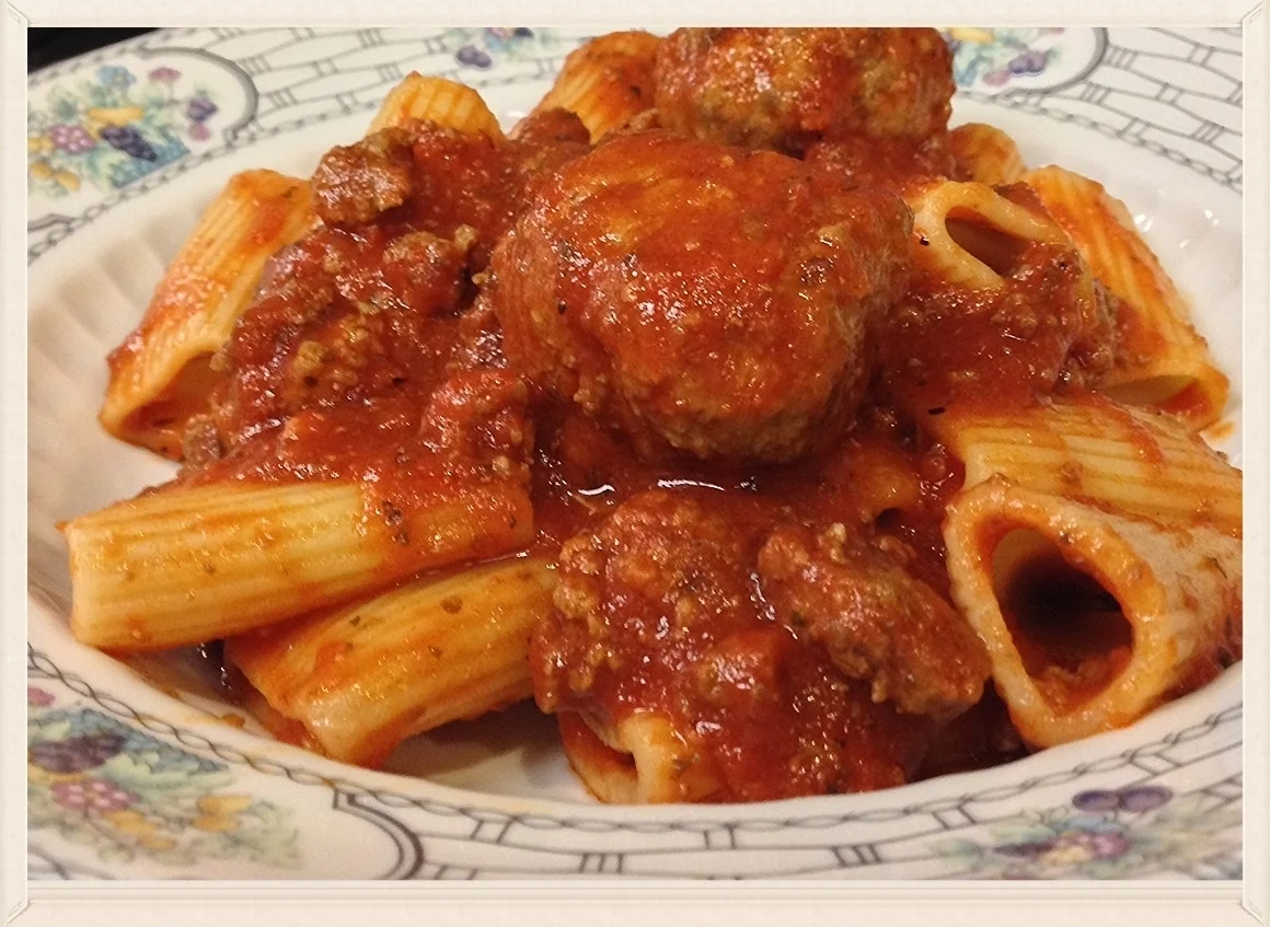 RIGATONI, SUNDAY SAUCE AND POLPETTINI