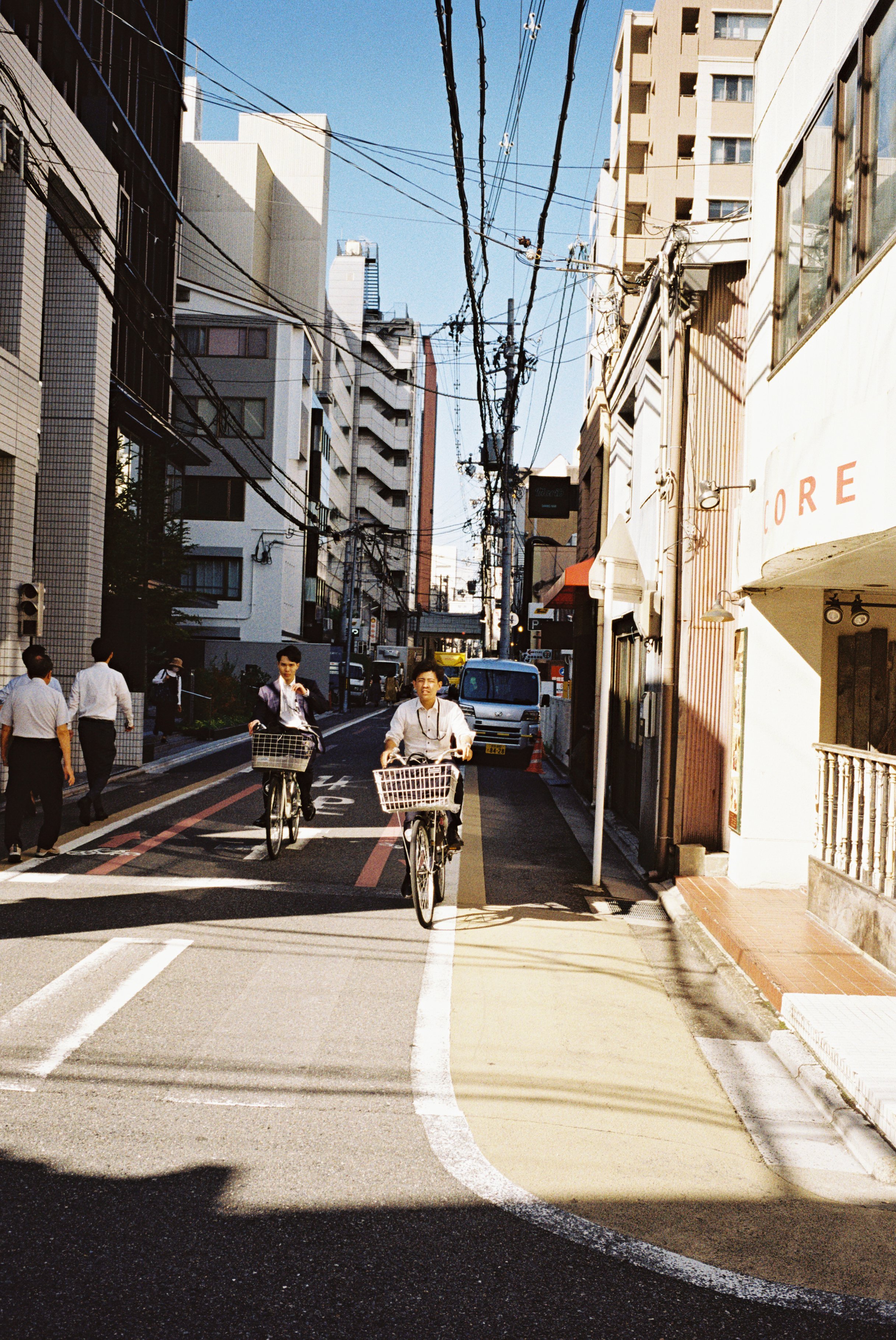1016544-R1-066-31A.JPG