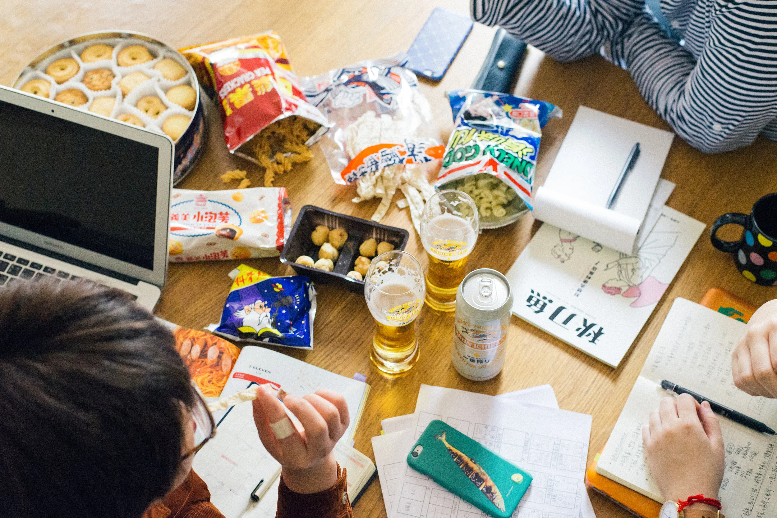 不想要收假！編輯部開工第一天的辦公室下酒零食