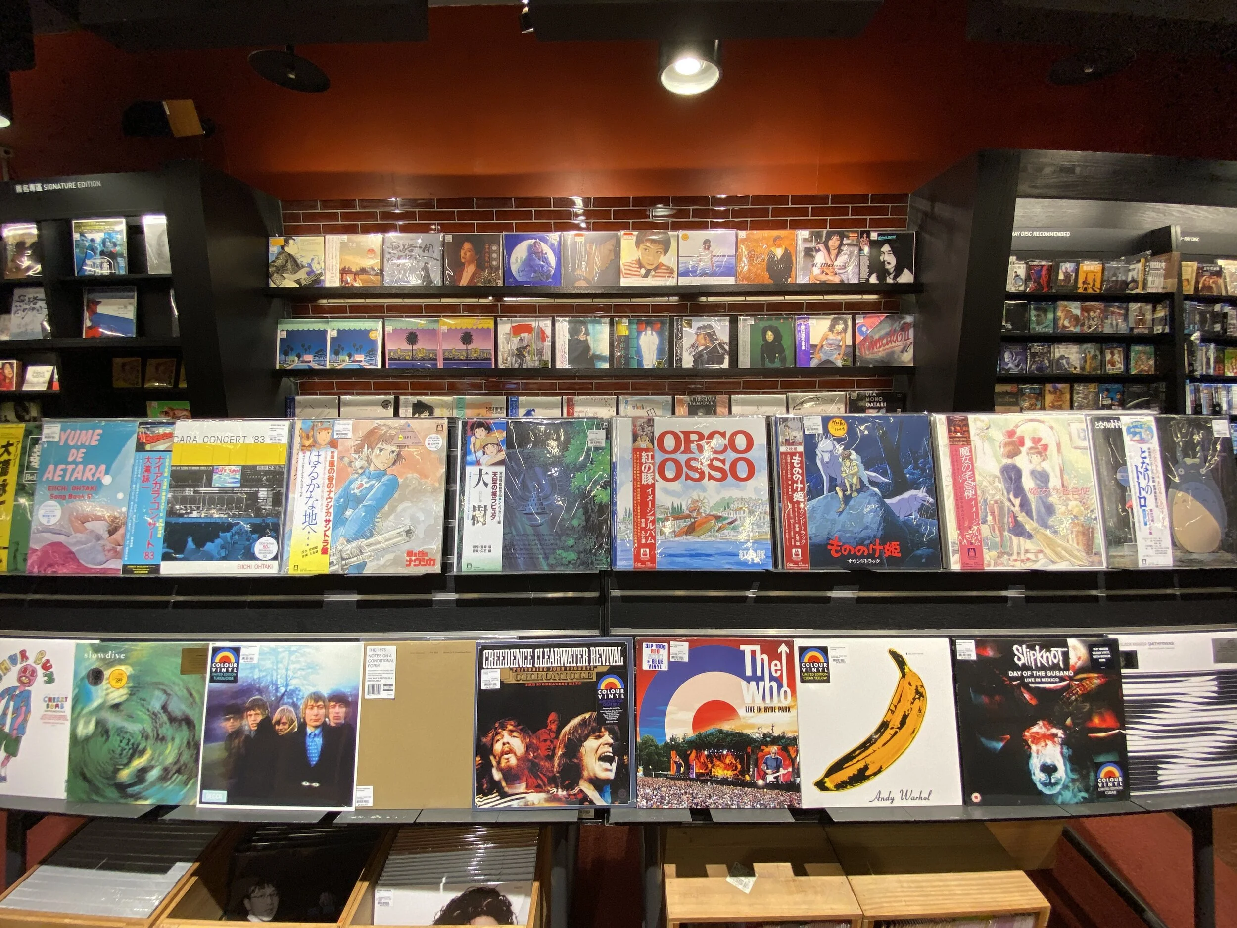 沈浸於老派迷人的浪漫      誠品復刻限量「黑膠派對」登場