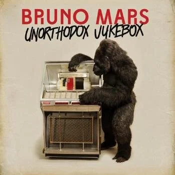 葛萊美獎最佳男歌手「火星人」Bruno Mars的著名專輯《Unorthodox Jukebox》經典黑膠｜誠品台中園道店.jpg