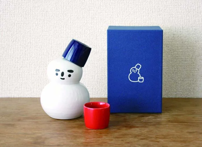聖誕雪人酒瓶造型的かまわぬ雪人清酒組