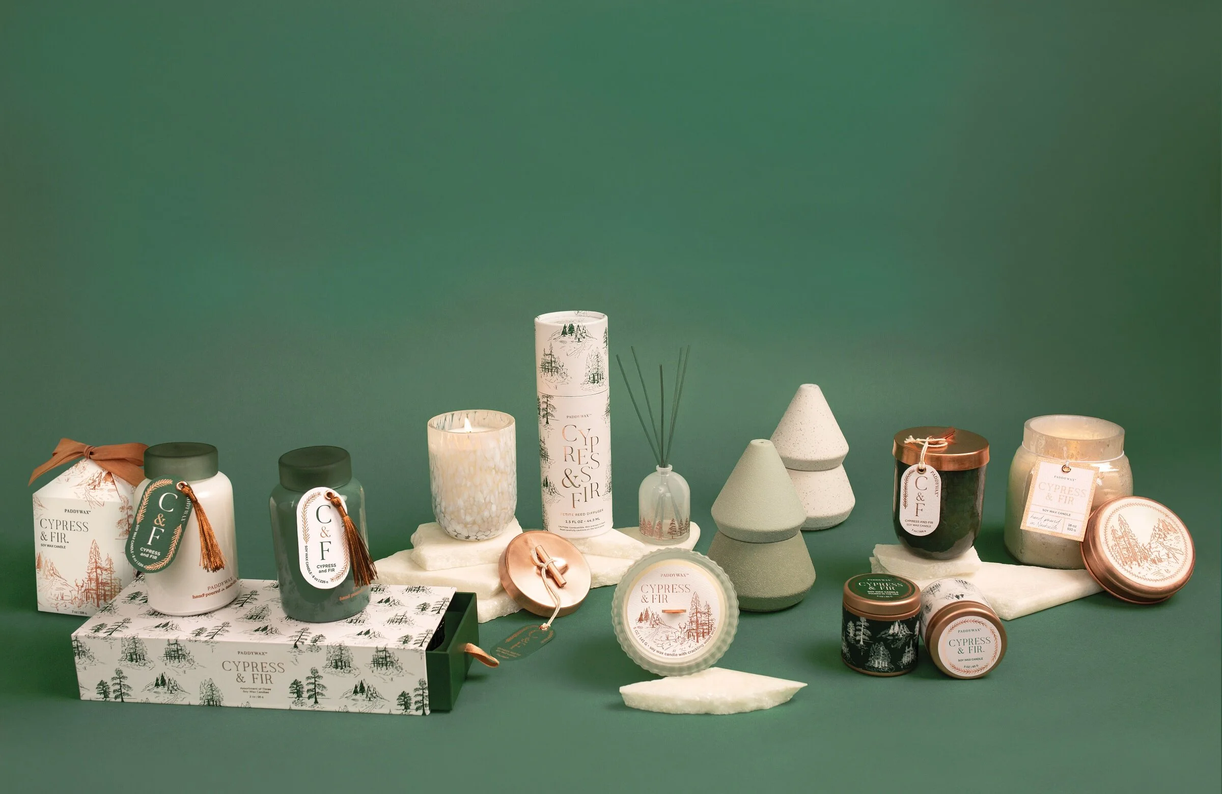 美國香氛品牌Paddywax「聖誕系列蠟燭」沿用百年傳統蠟燭製法製作定價850-1620元｜誠品禮物節.jpg