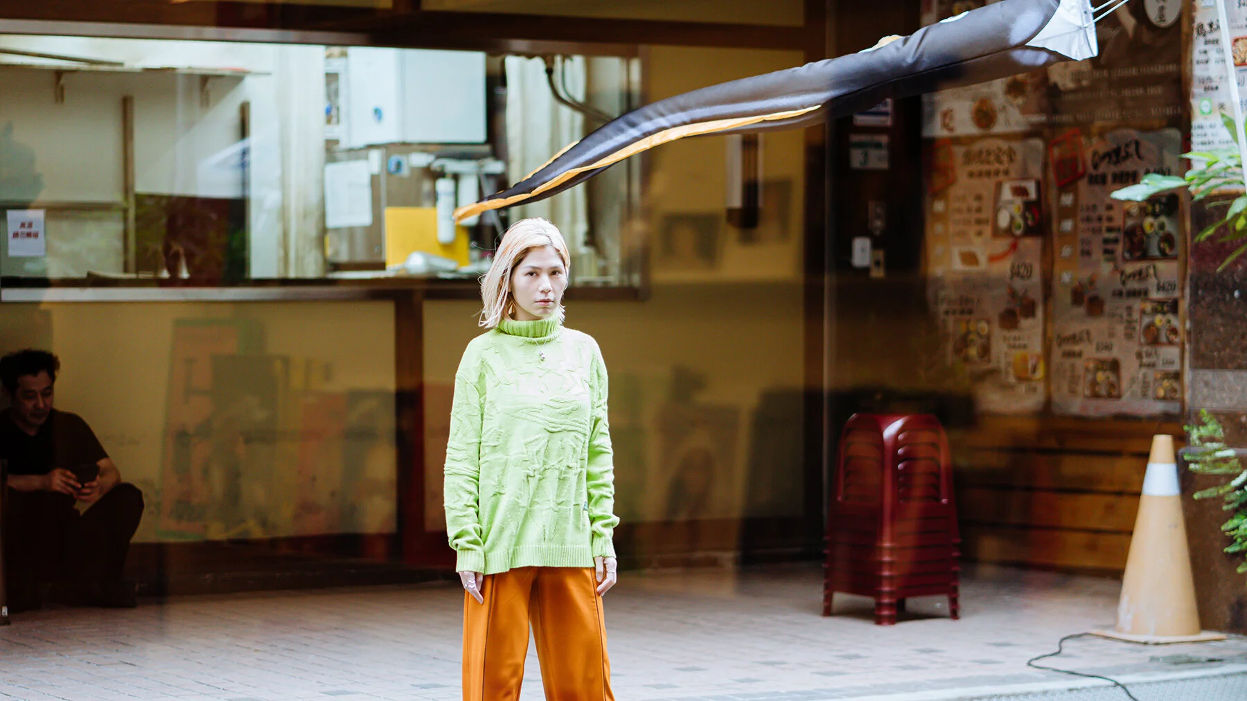 「LIFE IS CREATION」讓我更自在的做自己  -  LUMINE 首度合作台灣藝術家周依專訪