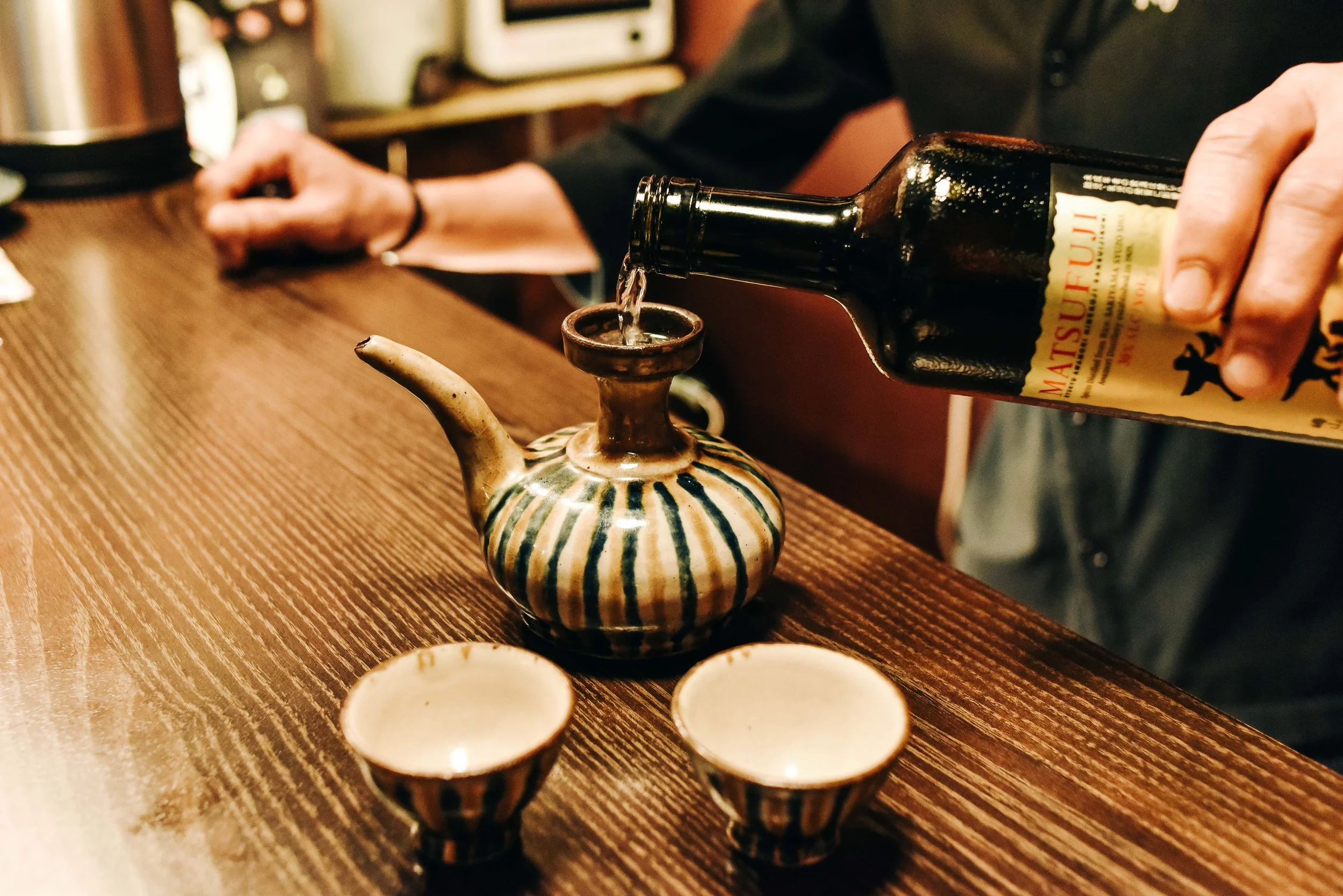 【味蕾關係 日本酒Ｘ臺灣食的地域暢飲】火辣辣的蒸餾酒使用指南：「燒酎」與「泡盛」的醉心解密