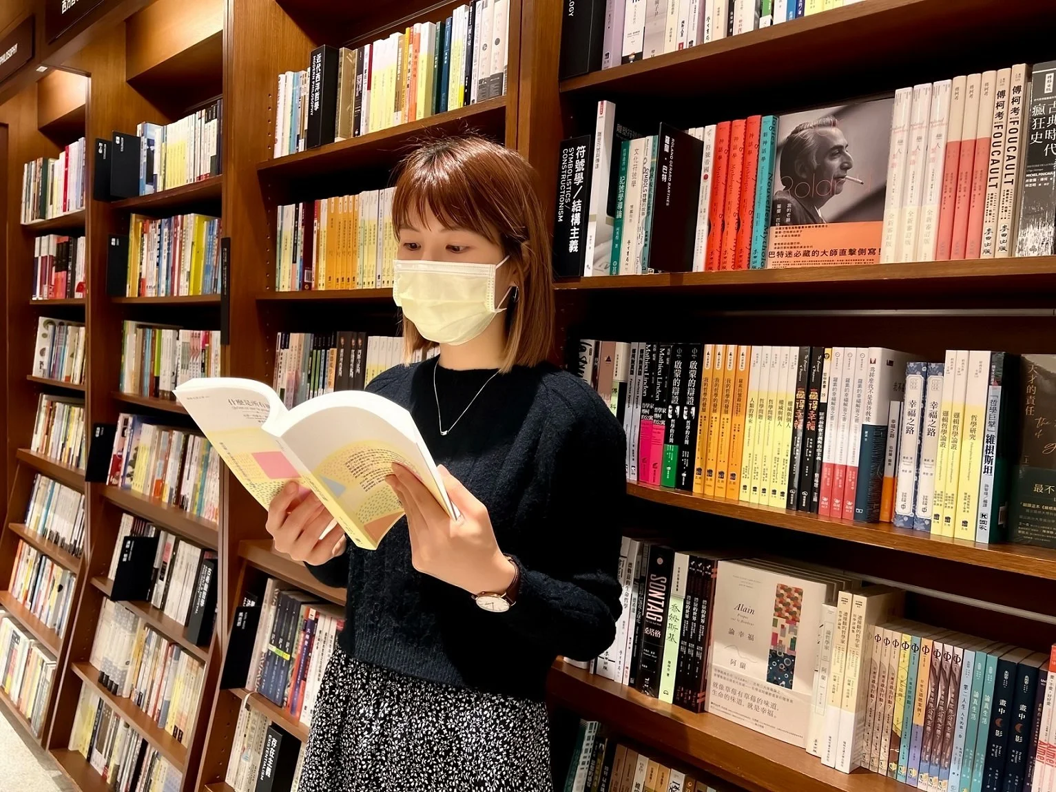 疫情升溫「買書送米」大受歡迎！誠品擴大再推白卡會員「月讀一冊」77 折抗疫