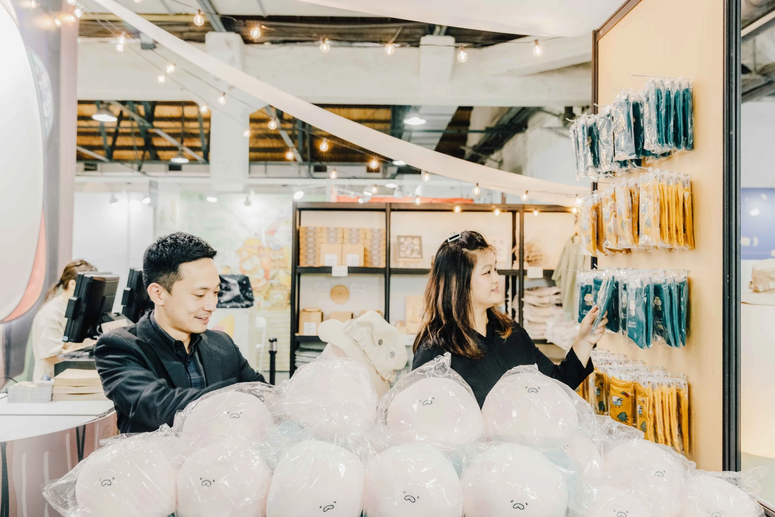 第一屆台北國際插畫博覽會正式開展！專訪引領臺灣創作者走向國際的策展人Allen與Apple