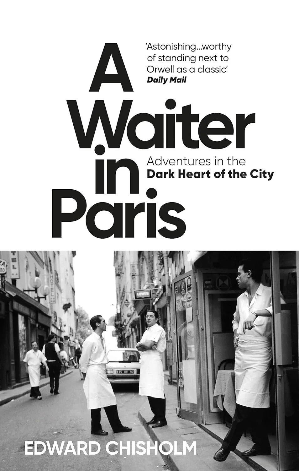 圖24. Edward Chisholm《 A Waiter in Paris》｜誠品書店「外文書展」.jpg