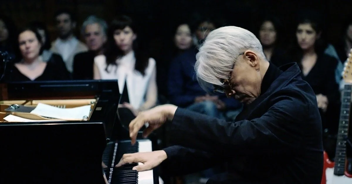 圖17. 《坂本龍一：async 紐約現場》將僅有200人有幸親臨的微型音樂會跨時空於大銀幕上，創造「非同步」現場｜誠品電影院「2025 坂本龍一紀念特別放映」.jpg