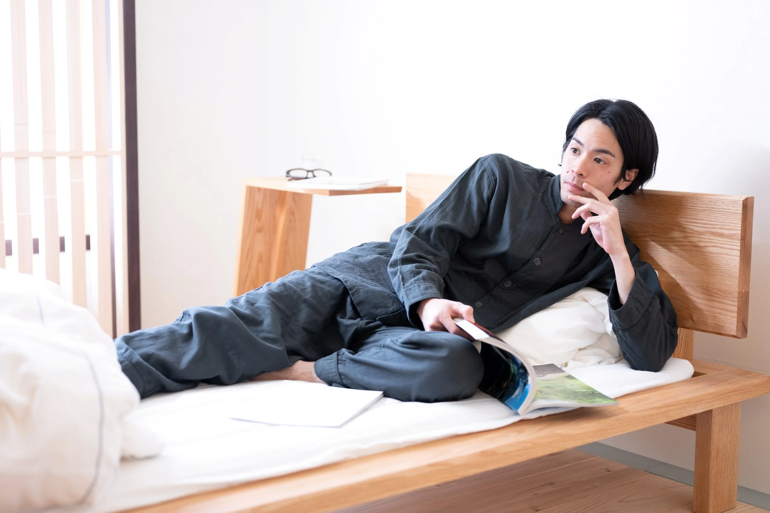 帶回一件Ace Hotel愛用寢具品牌京都「大東寢具」的睡衣，延續旅途的舒適