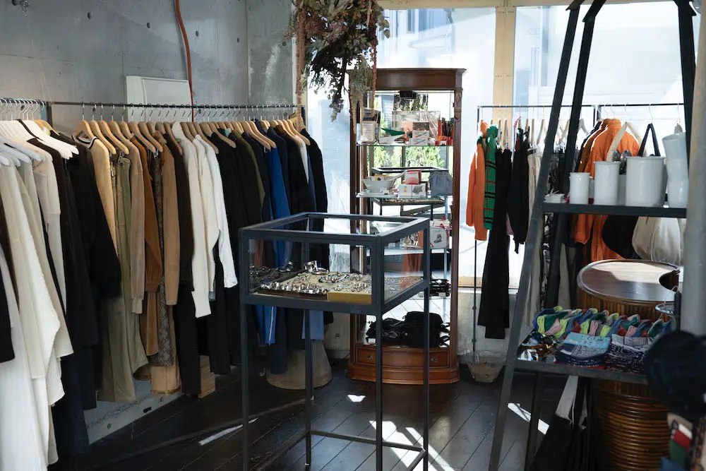 跨越時代的鮮度：Monet讓庫存新品與此刻聚合｜〈I LOVE CLOTHES ♡ 服が好き〉