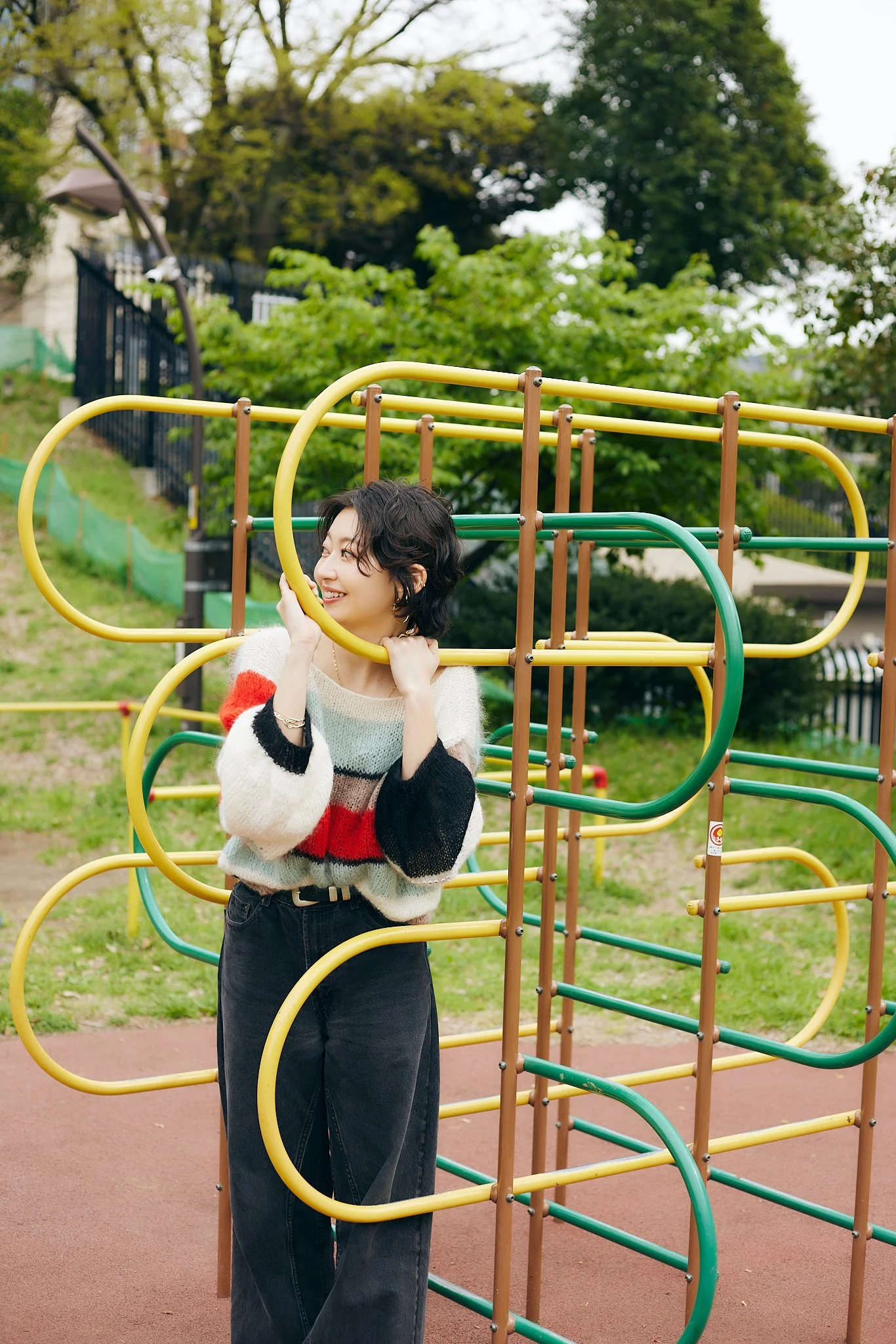 饒舌歌手 鈴木真海子在公園裡的運動日常：「爵士小號手黑田卓也是我的籃球老師」｜〈JAZZ &amp; LIFE〉