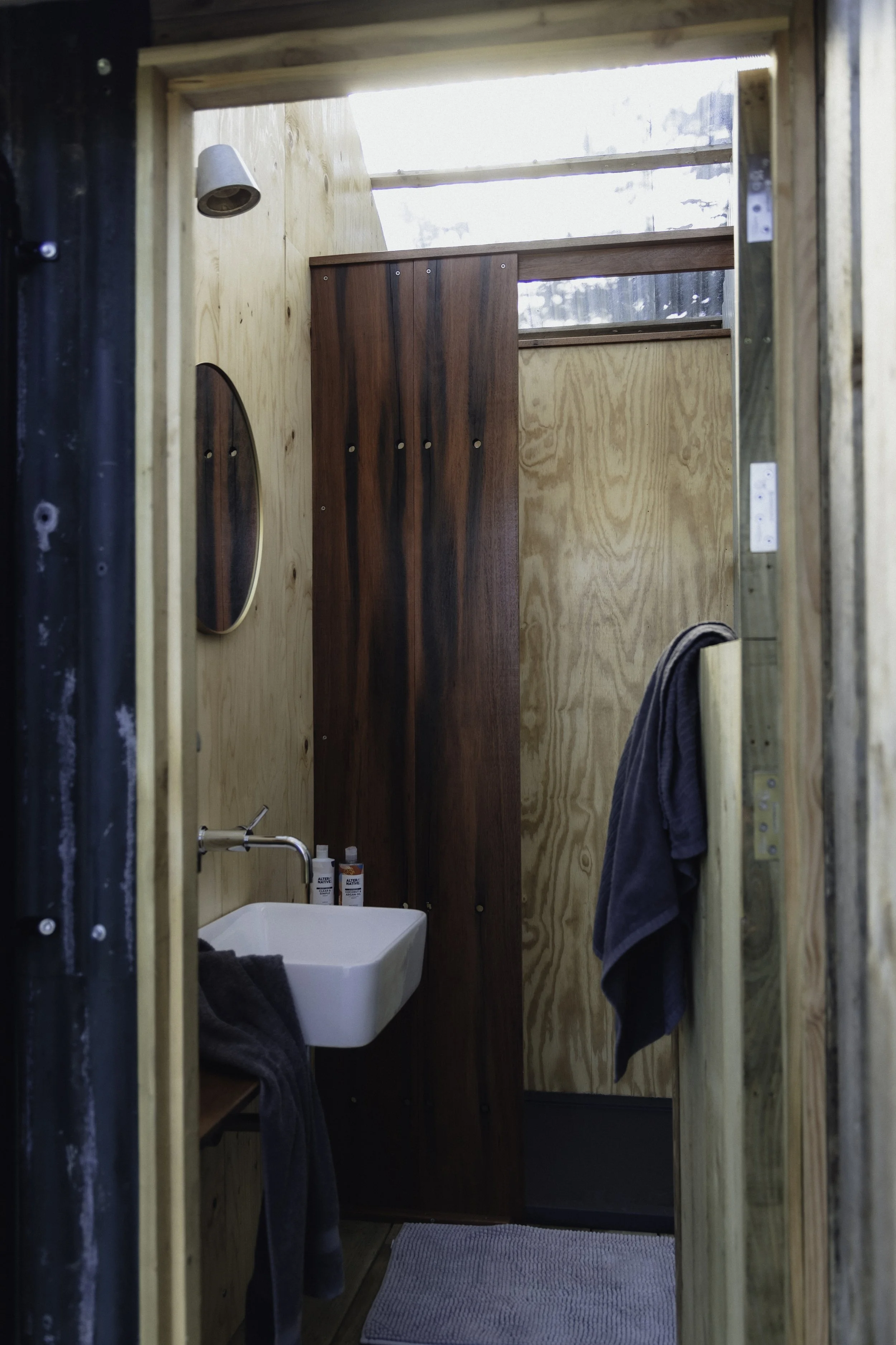 Brook Aurora - Fforest Manorafon-113.jpg