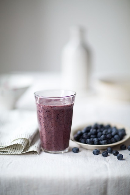 BananaBlueberrySmoothie_021.jpeg