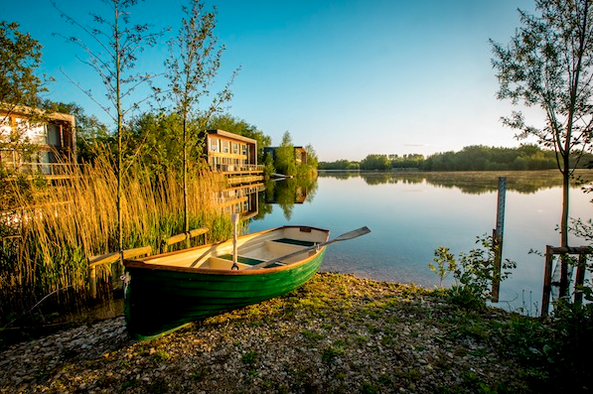 The Lakes by Yoo The Cotswolds review Queen of Retreats.png