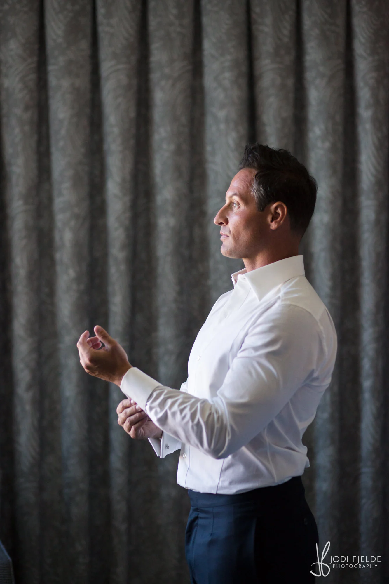 0004GROOM-PREP-HILTON-PALM-BEACH.jpg