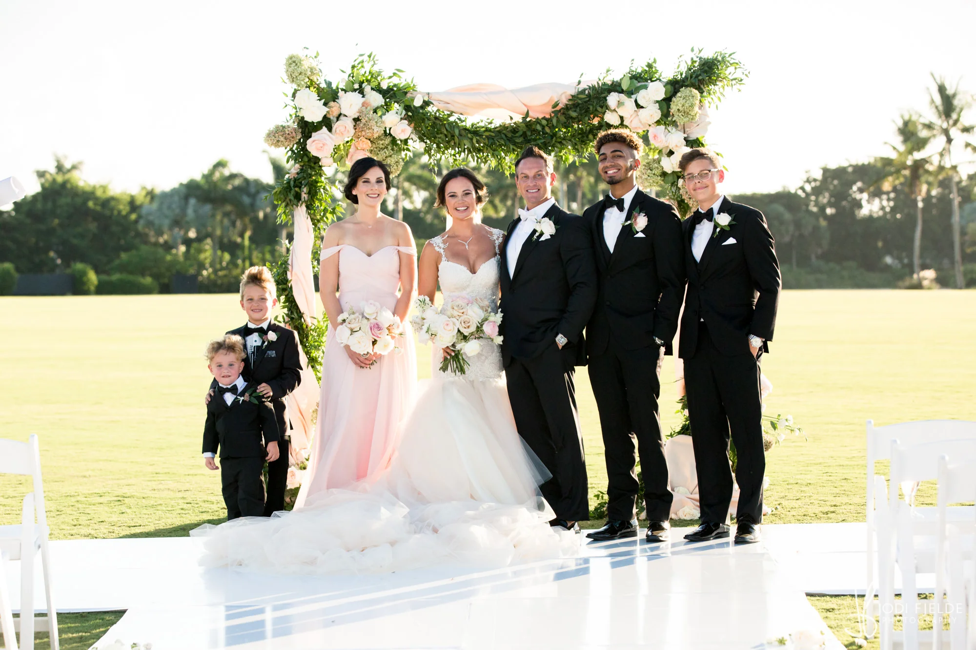 0001 WEDDING-PORTRAITS-INTERNATIONAL-POLO-CLUB.jpg