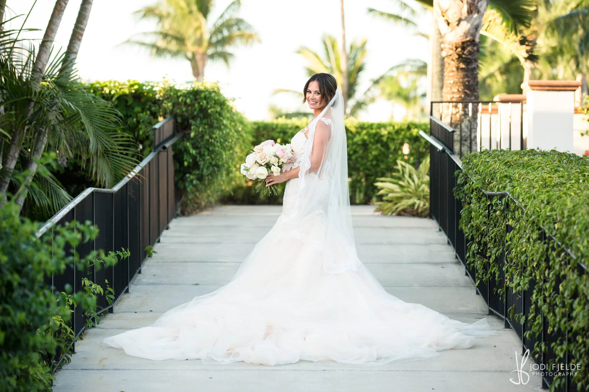 0011 WEDDING-PORTRAITS-INTERNATIONAL-POLO-CLUB.jpg