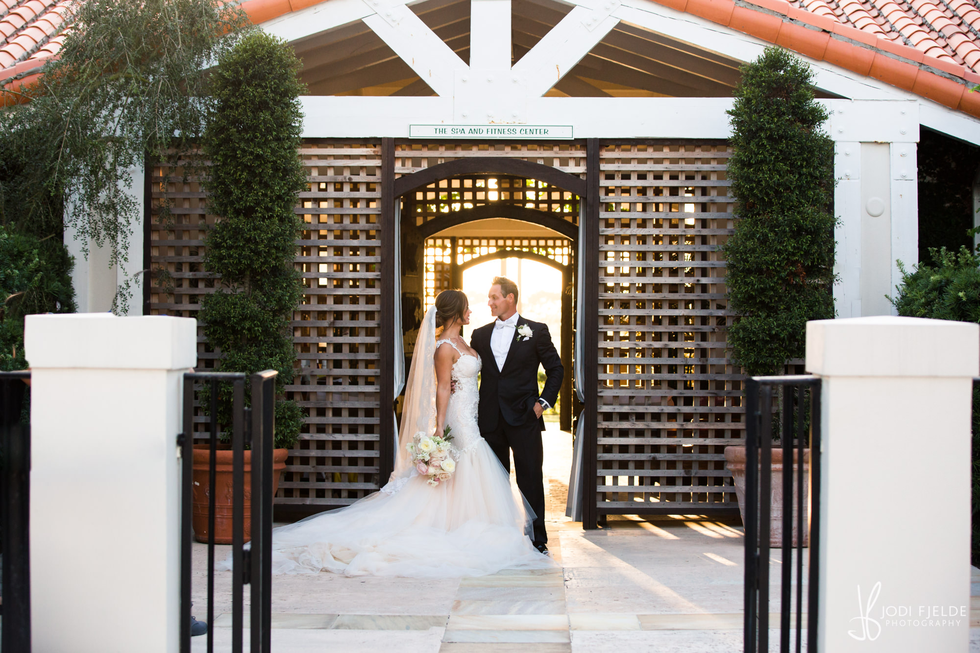 0016 WEDDING-PORTRAITS-INTERNATIONAL-POLO-CLUB.jpg