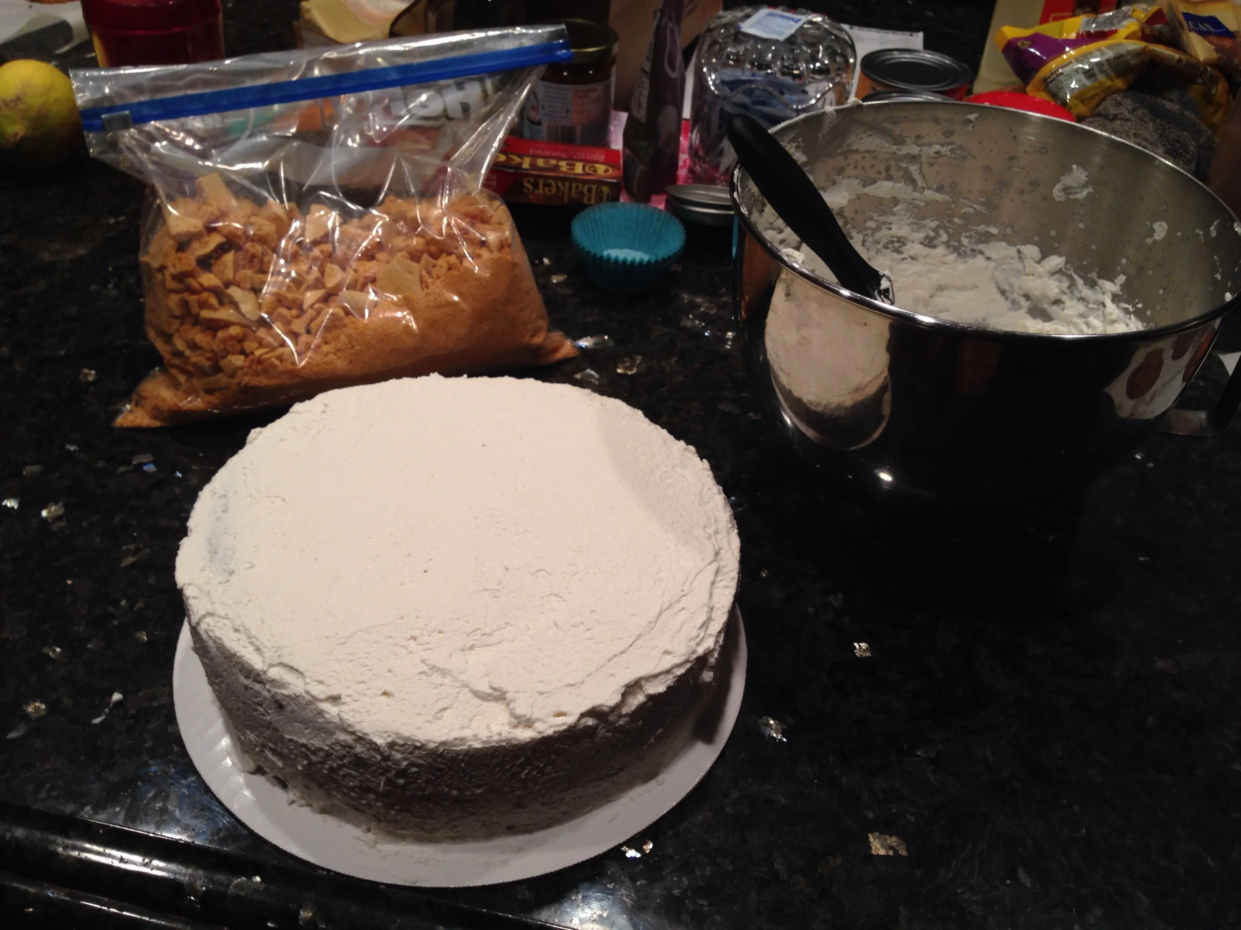 And the last step, once your cake is covered, is to cover it with the crunch right before you serve it. 