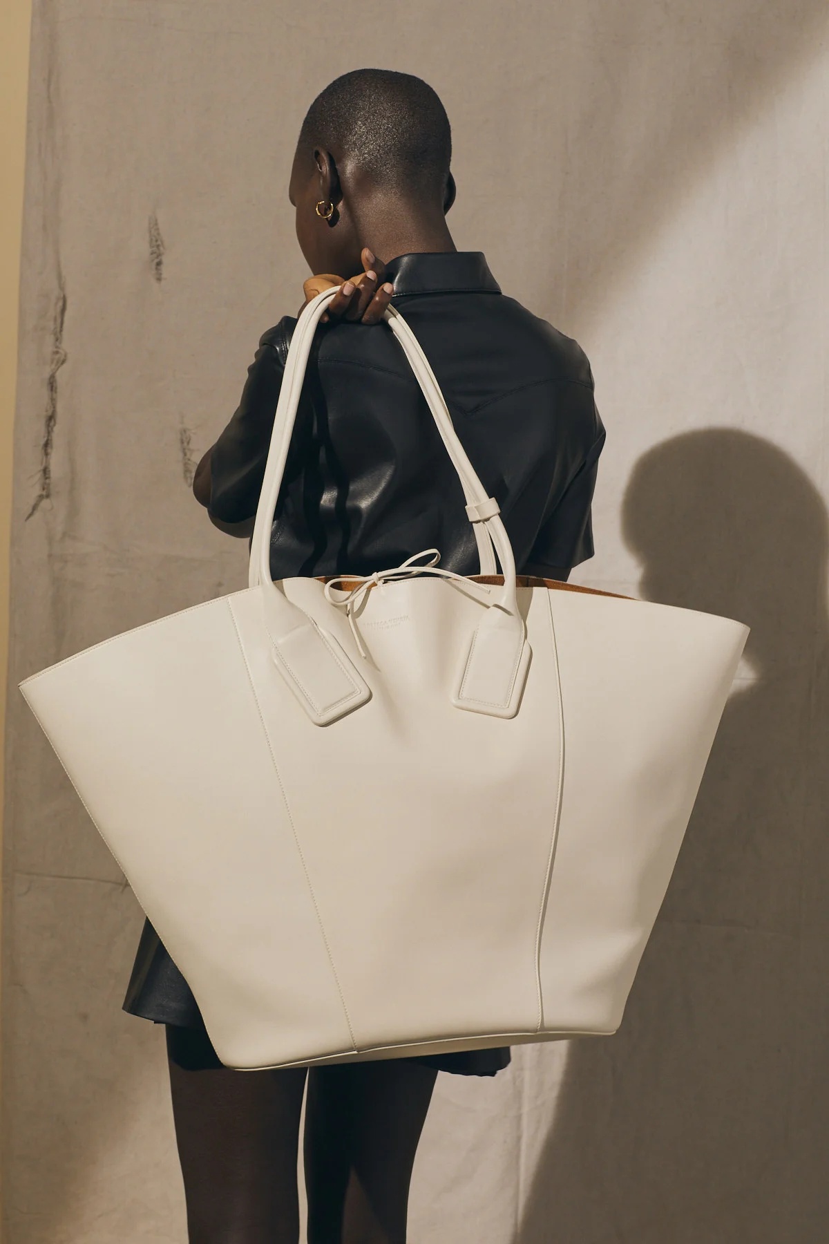 btq_w_pf19_holdtight_ed#06_021.jpg
