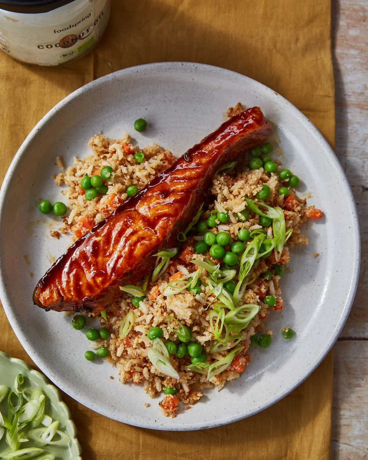 Ginger Soy Salmon - foodspring March 2022 - 99.jpg
