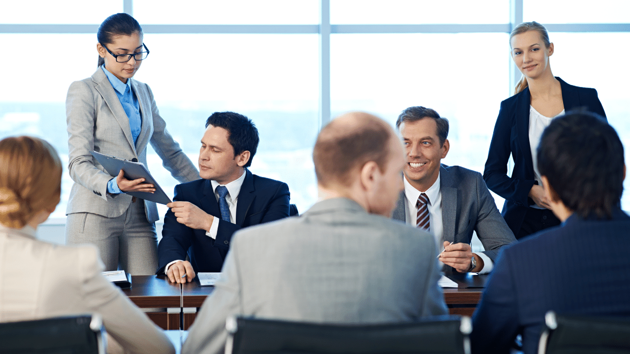 Negotiating in Teams