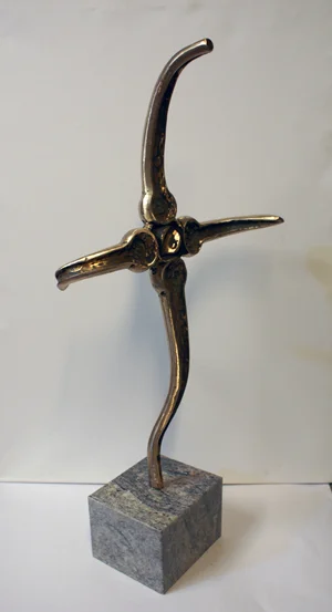 Apokalypse J 13x15x69cm EinzelstAÌŠck bronze 5600 Euro .jpg