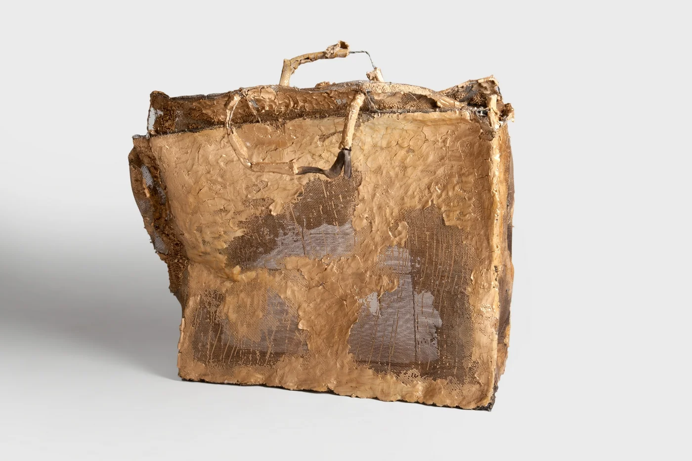 12_ Rusty Suitcase.jpg