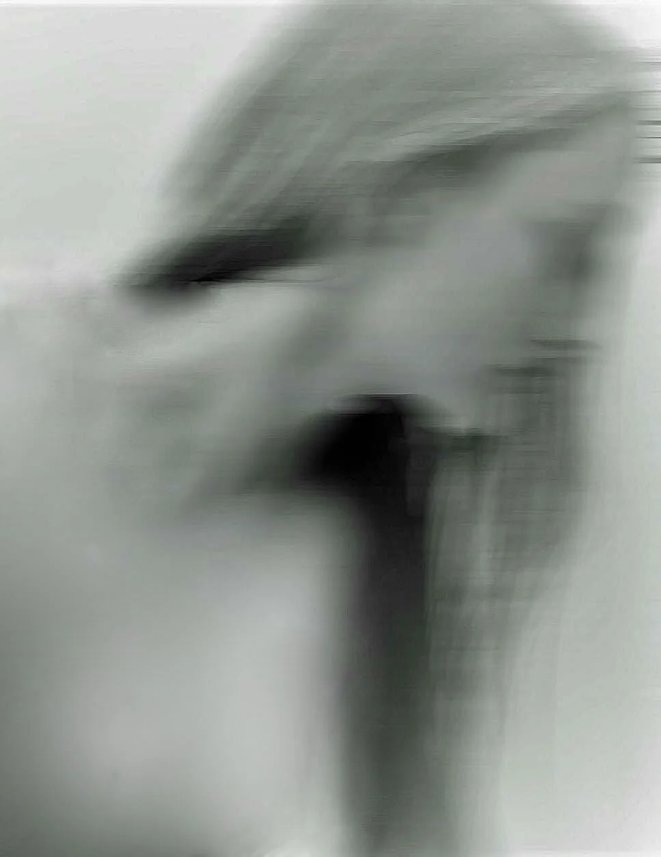 lena blur vertical crop.jpg