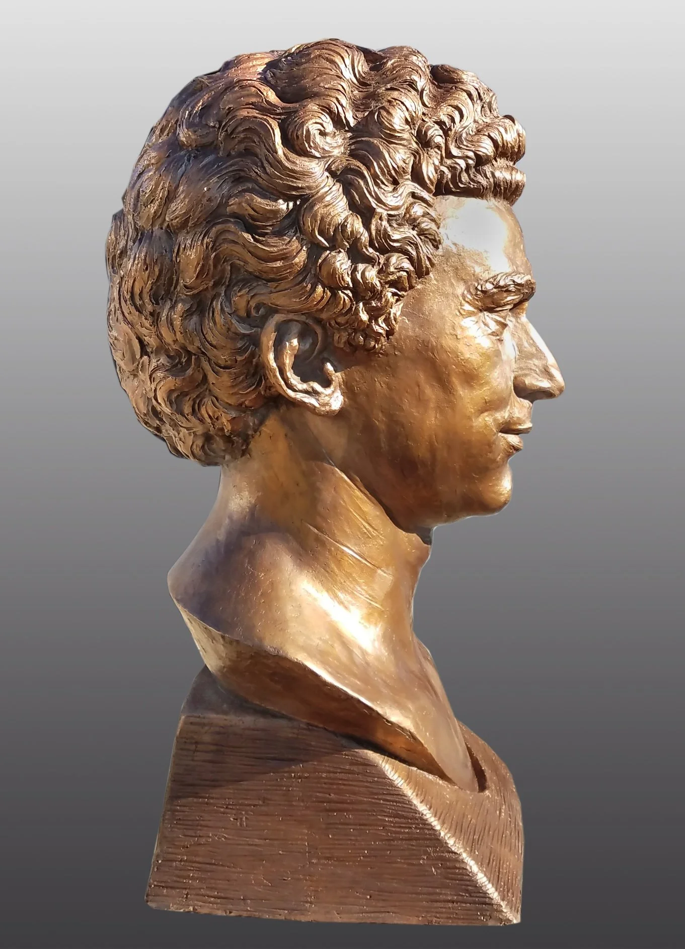Bedri Dedja  bronze dim. 27,5x 14,5 x16,5 inch year 2022  price 82000.$.jpg