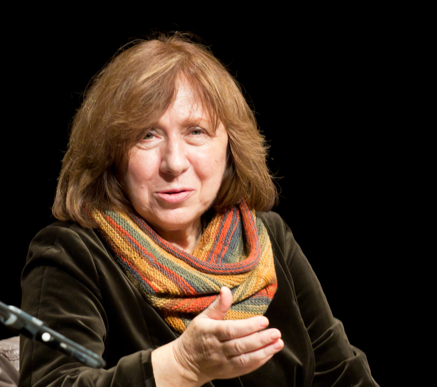 vetlana Alexievich, a Belarusian investigative journalist and prose writer, was awarded the nobel prize in Literature on thursday. image source: wikimedia commons/elke wetzig.