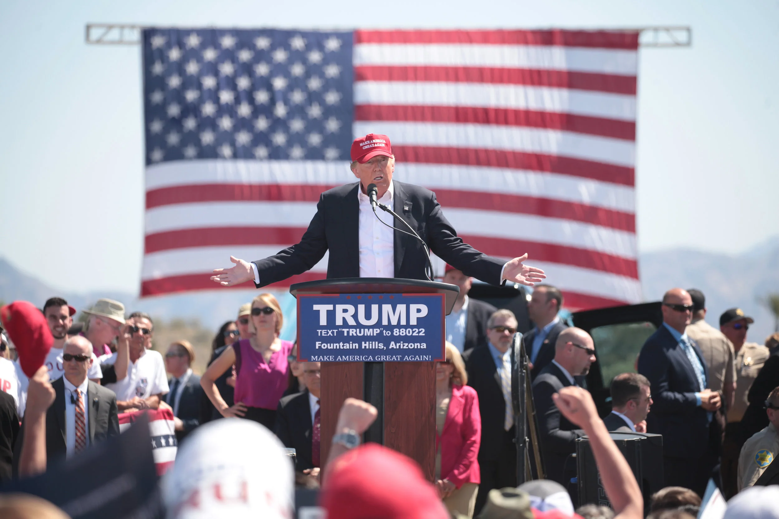 Donald Trump speaks at a campaign event in Fountain Hills, Arizona, before the March 22 primary. Image by Gage Skidmore via Wikimedia Commons.