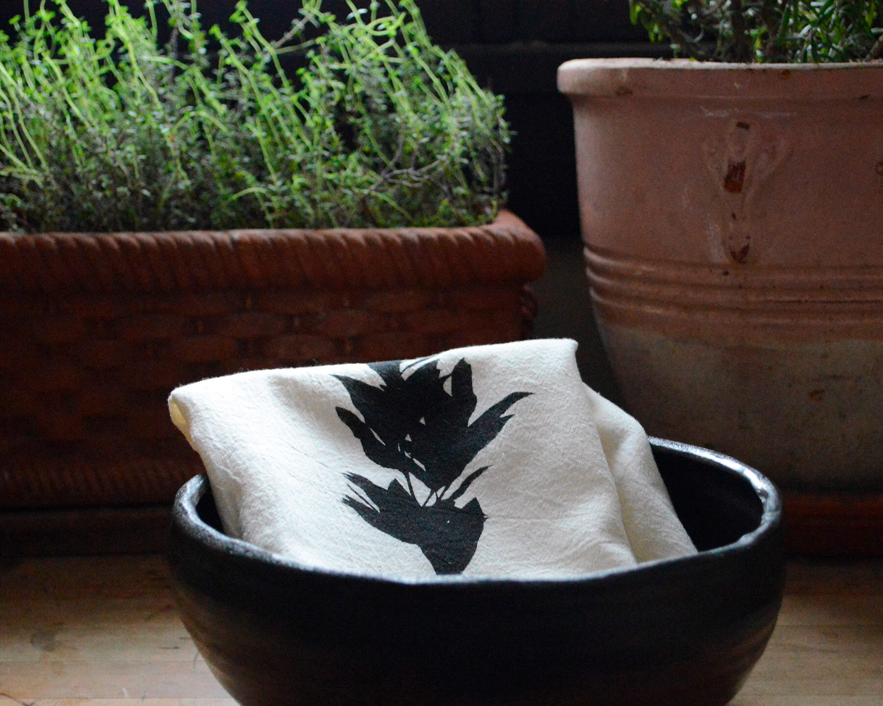 Laurel-Tea-Towel-The-Open-Forge-1800b.jpg